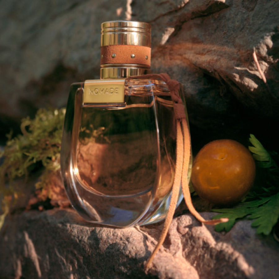 عطر كلوي نوميد أبسولو 50مل - Nomade Absolu by Chloe Eau de Parfum Spray 1.7 oz - Image 2